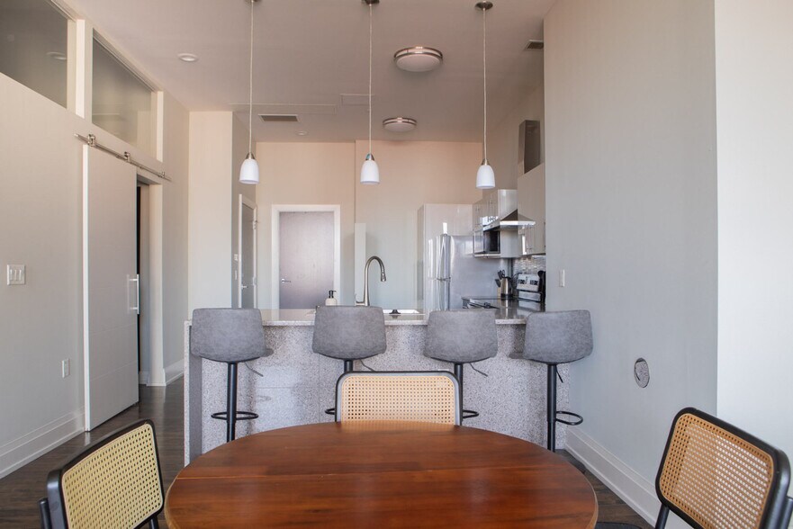 Building Photo - 225 E Michigan St