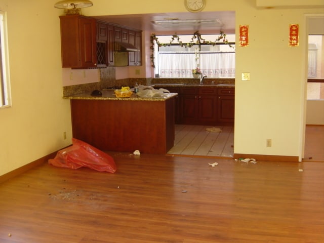 Building Photo - 111 N Marguerita Ave