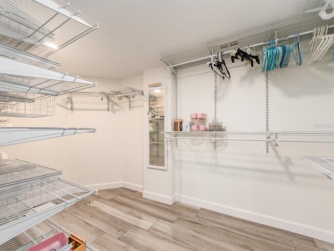 Building Photo - 240 Sand Key Estates Dr