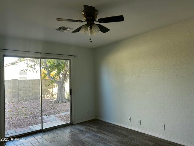 Building Photo - 4020 W Chama Dr