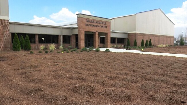 Building Photo - 182 Cherry Laurel Dr