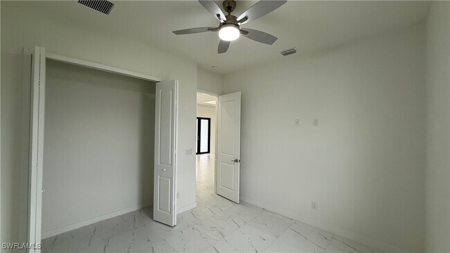 Building Photo - 2009 Diplomat Pkwy W