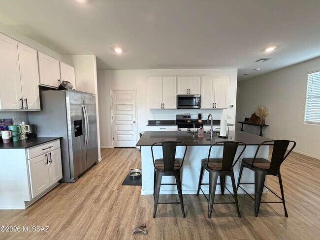 Building Photo - 10442 Guildford Ln