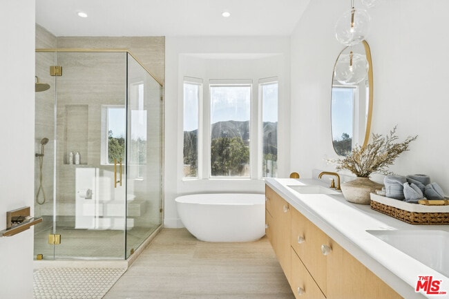 Building Photo - 265 Westlake Blvd