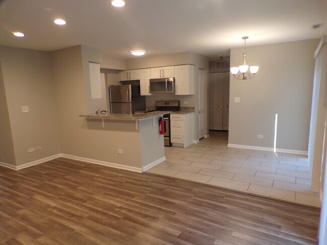 Building Photo - 558 Nantucket Way