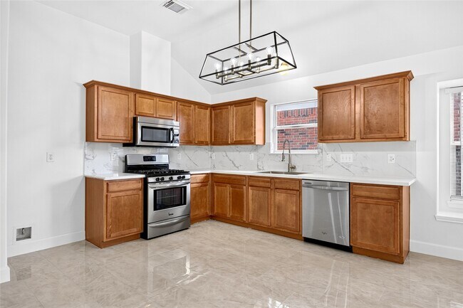 Building Photo - 2606 Cypress Springs Dr