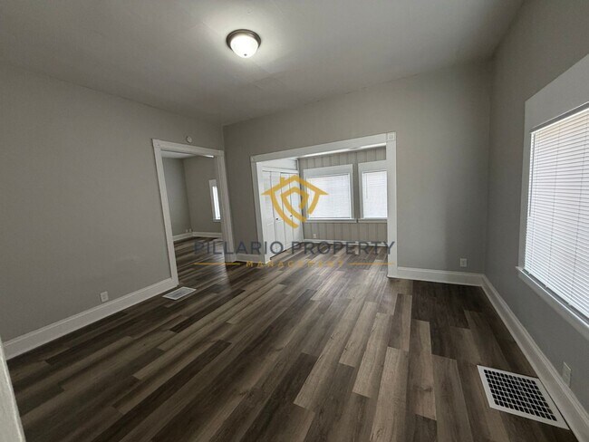 Building Photo - Near Anderson University 2 Bedroom on Corner Lot with Garage, Available NOW!