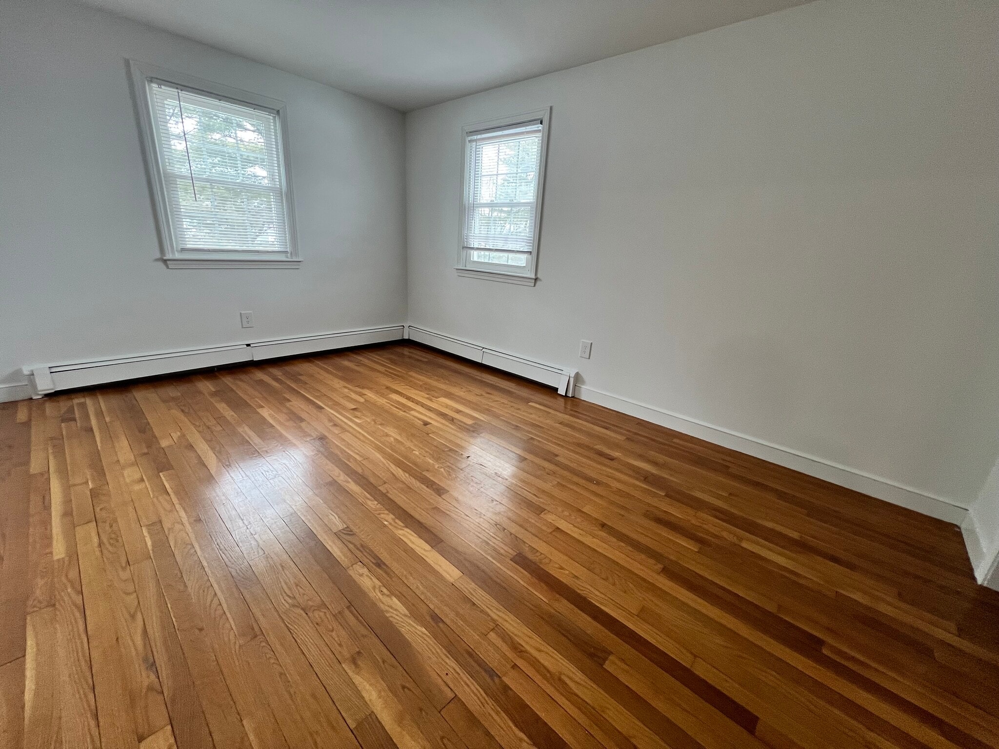 Building Photo - 36 Hill Rd