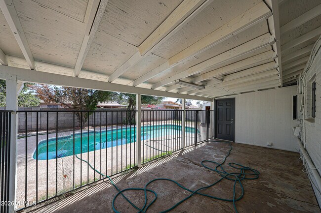Building Photo - 3119 W Country Gables Dr