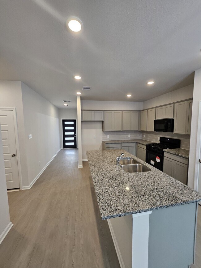 Building Photo - 2727 Crest Creek Ln