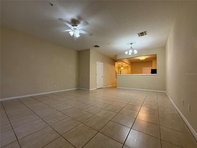 Building Photo - 2865 Polana St