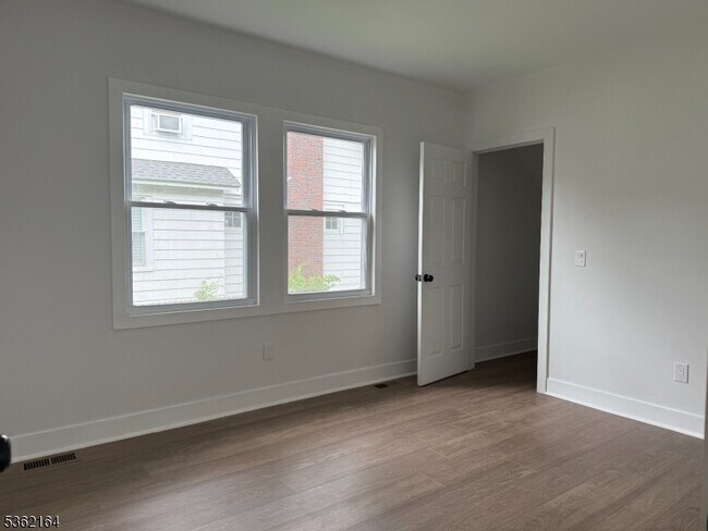 Building Photo - 186 Harrison Ave