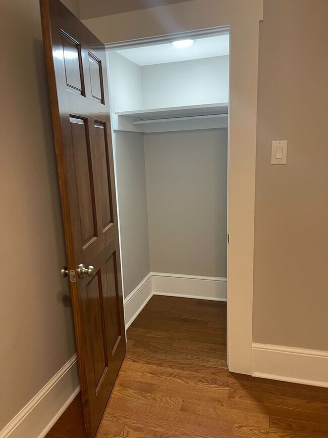 Building Photo - 31-33 E. Blake Ave.