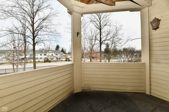 Building Photo - 8555 One W Dr