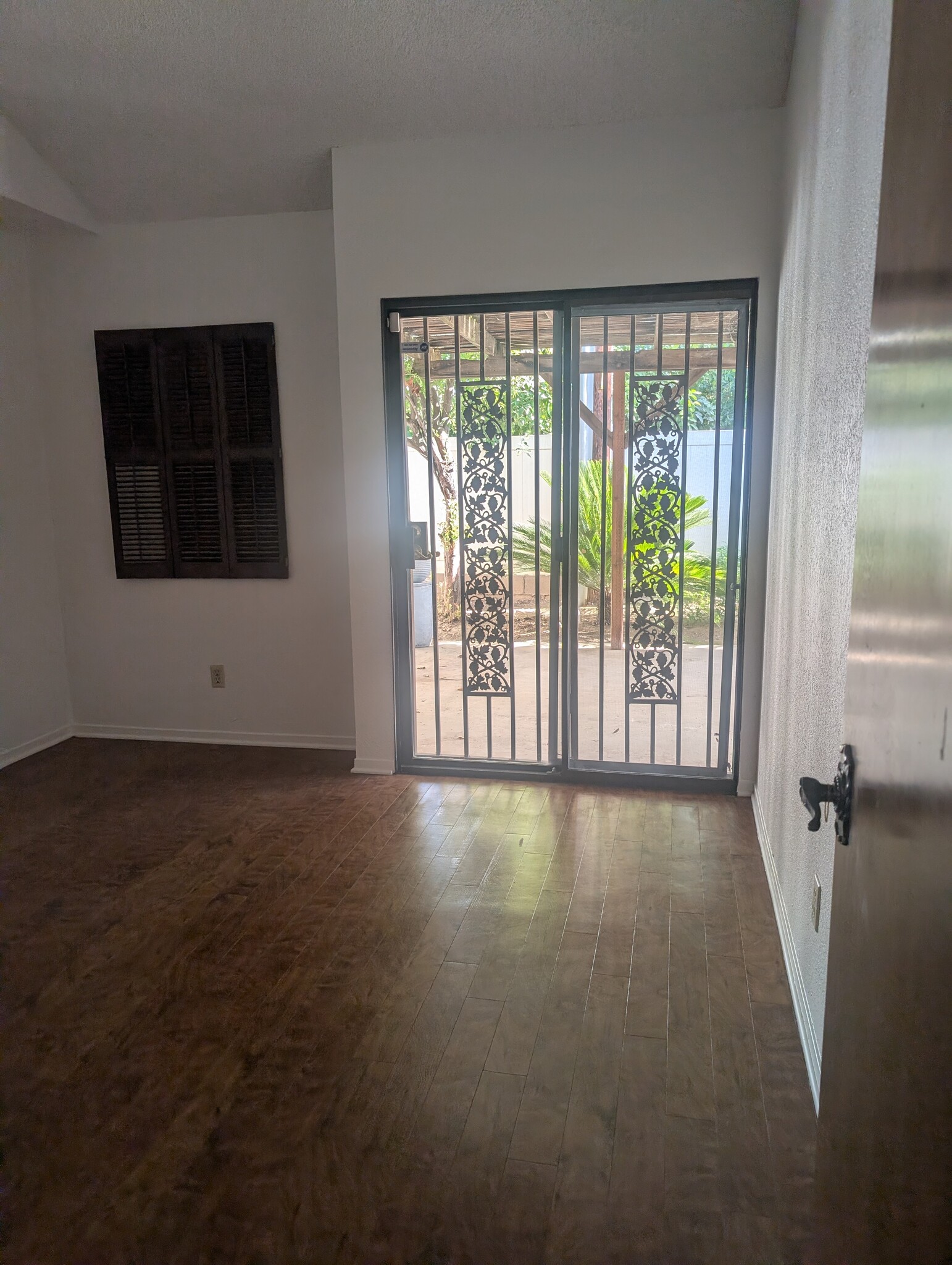 Building Photo - 2803 W Celeste Ave