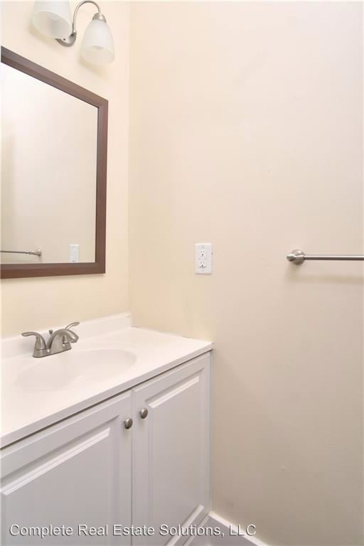 Building Photo - 3 br, 2.5 bath House - 1025 Dawson St.