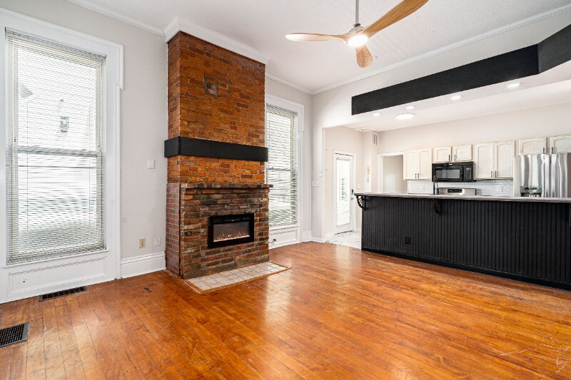 Building Photo - 1432 Rufer Ave