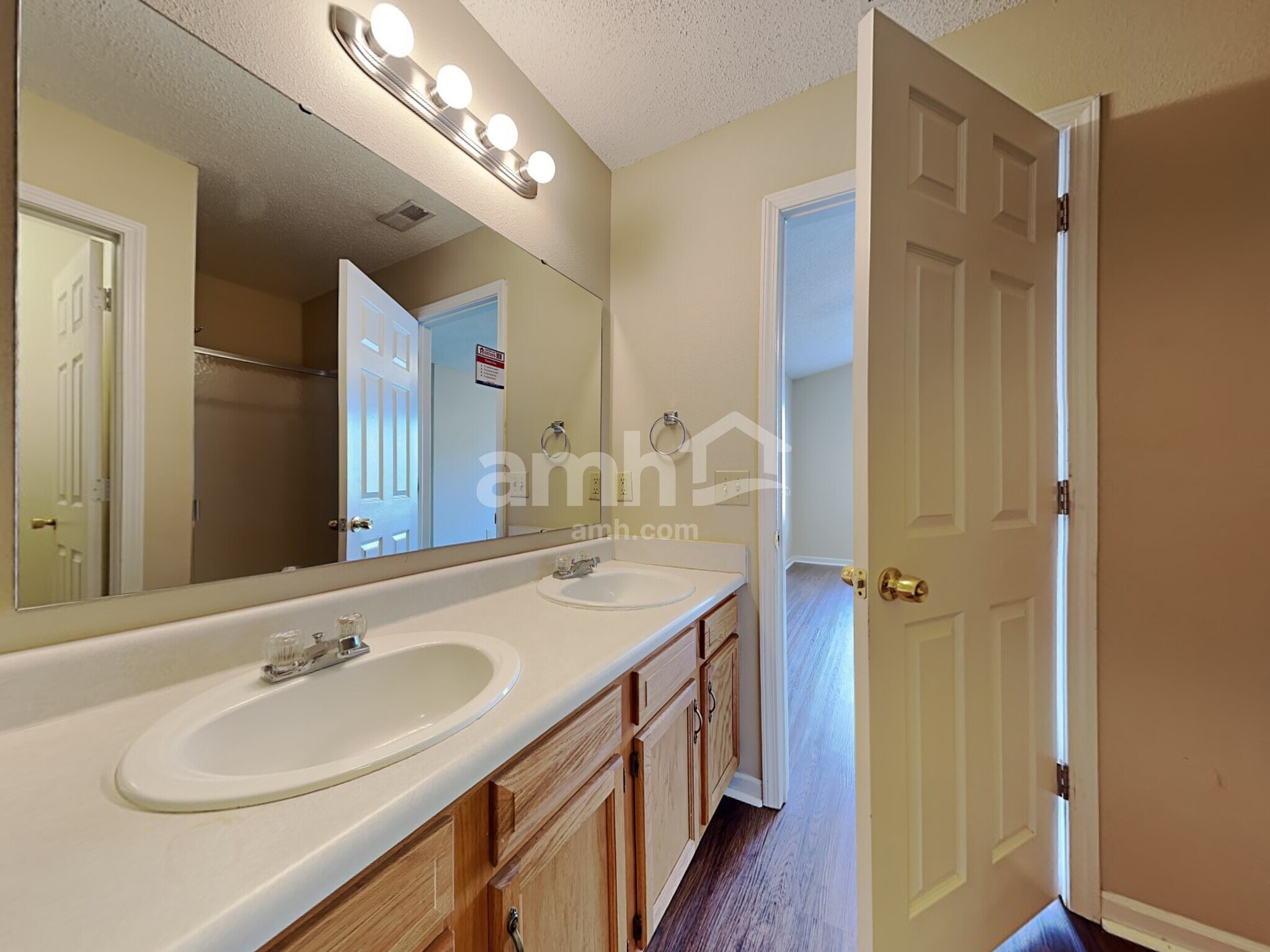 Building Photo - 15235 Follow Dr