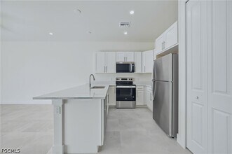 Building Photo - 5428 Bristo St