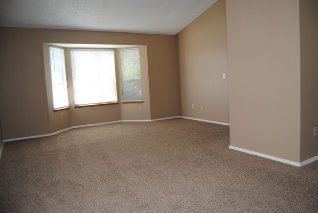 Building Photo - 9400 Huntsman Oak Ct
