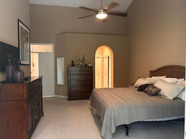 Building Photo - 8884 Shoal Creek Ln
