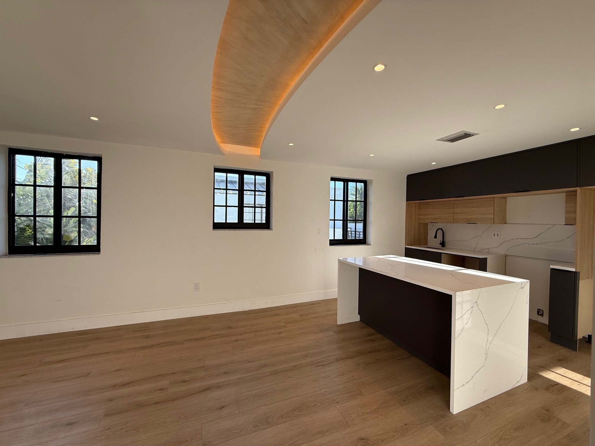 Building Photo - 1716 SW 11th St