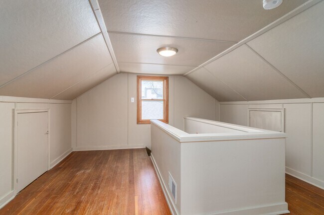 Building Photo - 2308 2nd Ave N