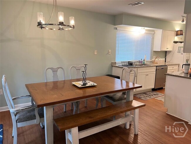 Building Photo - 12 St Moritz Ct