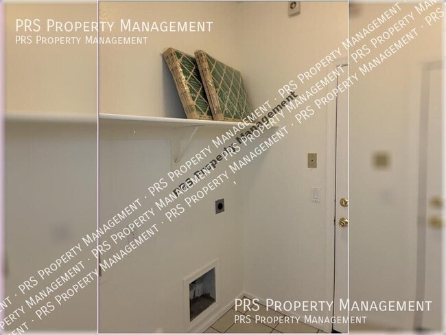 Building Photo - 46110 W Sheridan Rd