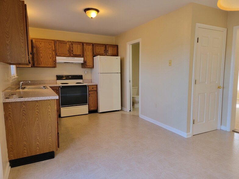 Building Photo - 46 Ironstone Dr