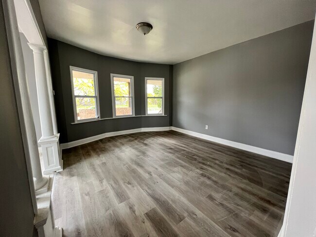 living room - 3968 Garland St