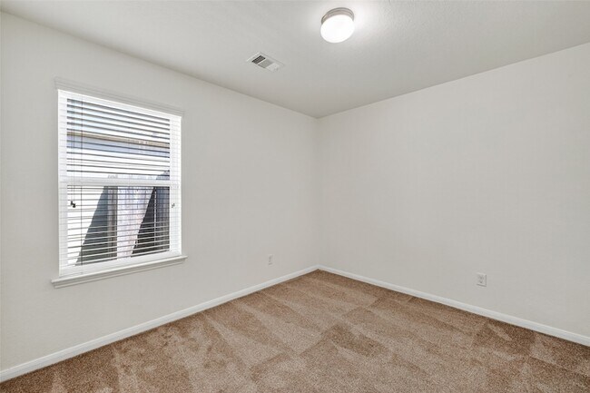 Building Photo - 3315 Madison Elm St