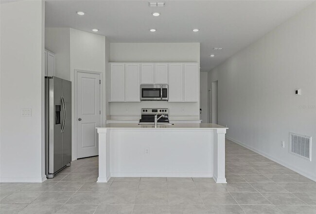 Building Photo - 1526 Brentwood Dr