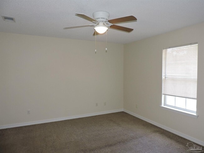 Building Photo - 1607 Dee's Rd