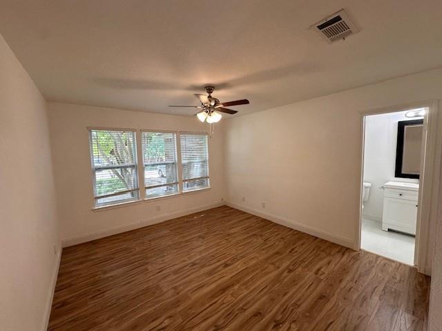Building Photo - 6006 Parkwood Dr
