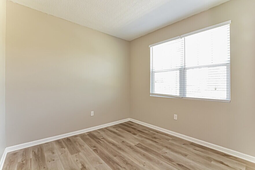 Building Photo - 281 Alford Dr