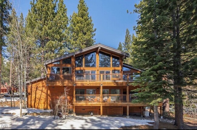 Building Photo - Mountain Modern Retreat