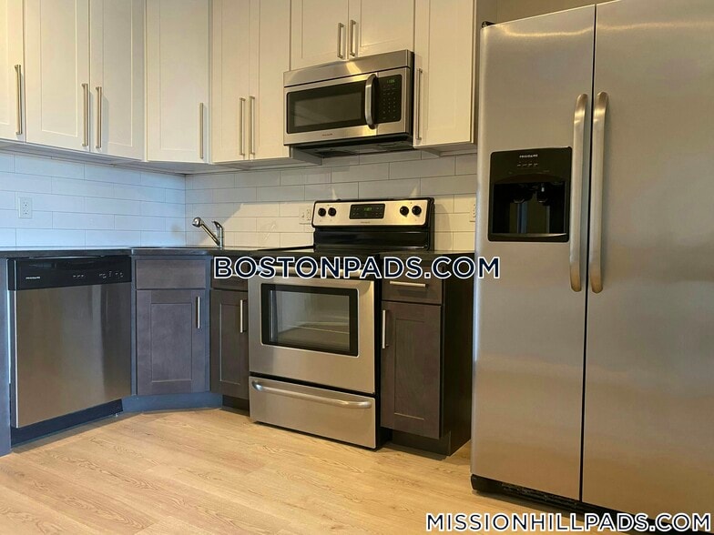 Building Photo - 35 S Huntington Ave