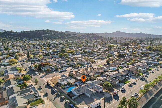 Building Photo - 1319 Lexington Ave