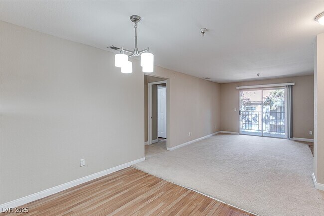 Building Photo - 2750 S Durango Dr
