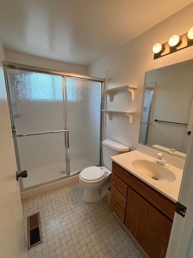 Building Photo - Single Level 3 Bedroom 2 Bathroom Bennett Valley Home with large private backyard