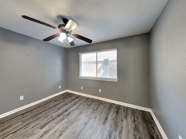 Building Photo - 3519 Sardis Ln