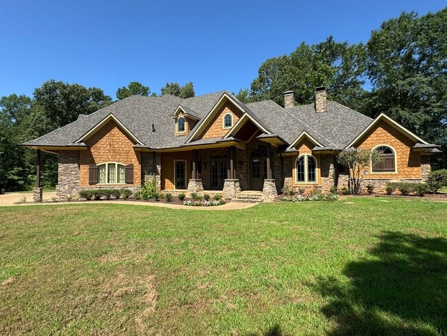 Building Photo - 21220 Gatlinburg Rd