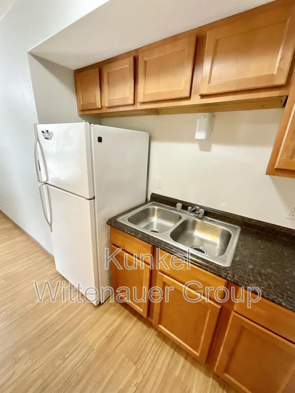 Building Photo - 1804 Jamestown Rd