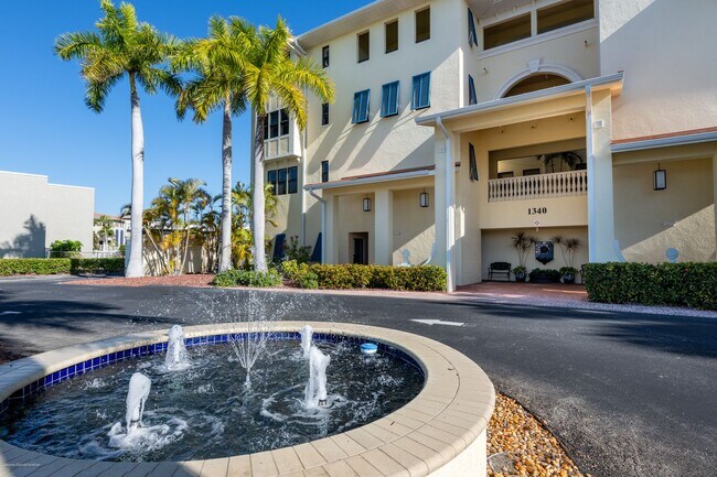 Building Photo - PRICE DROP!! Luxury Waterfront Living with Deeded Dock – Punta Gorda Isles