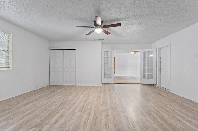 Building Photo - 8923 Jennie Lee Ln