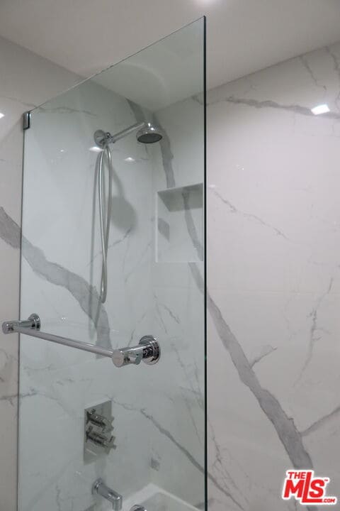 Building Photo - 729 Raymond Ave