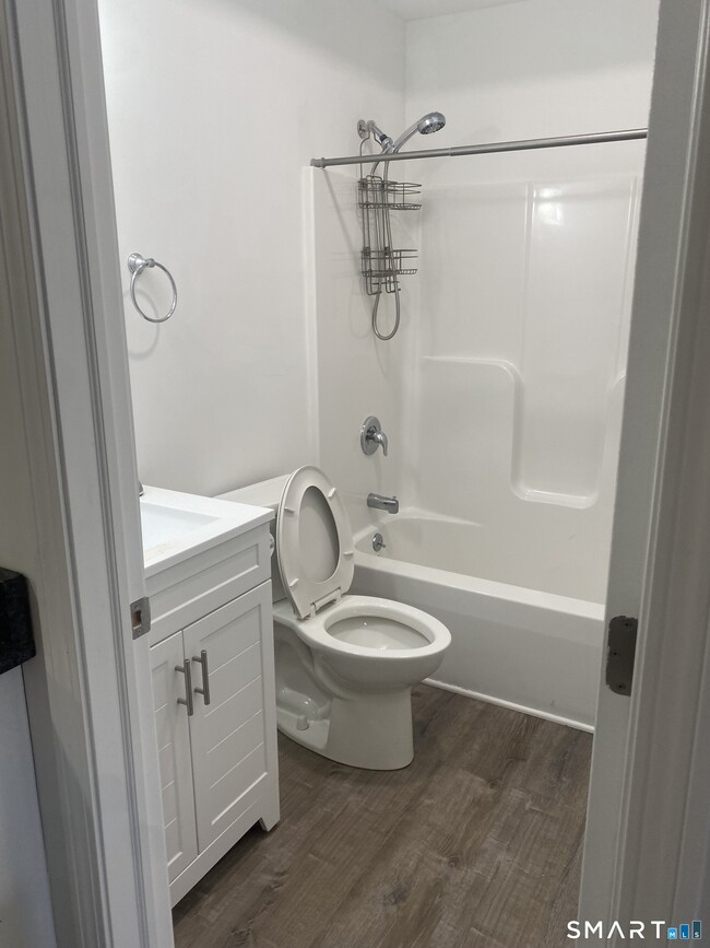 Building Photo - 19 Railroad Ave