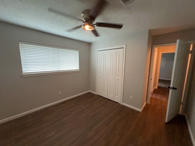 Building Photo - 30707 Martens Rd