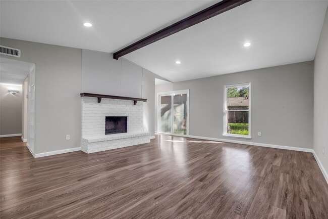 Building Photo - 6731 Gettysburg Dr